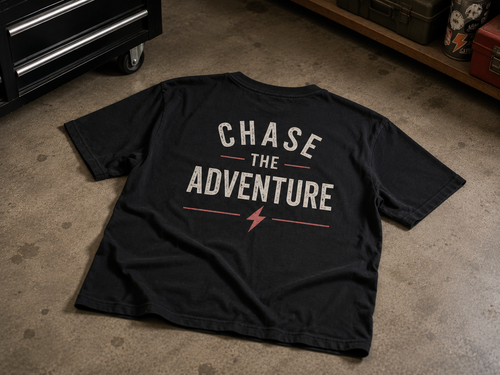 Chase The Adventure tee 🖤